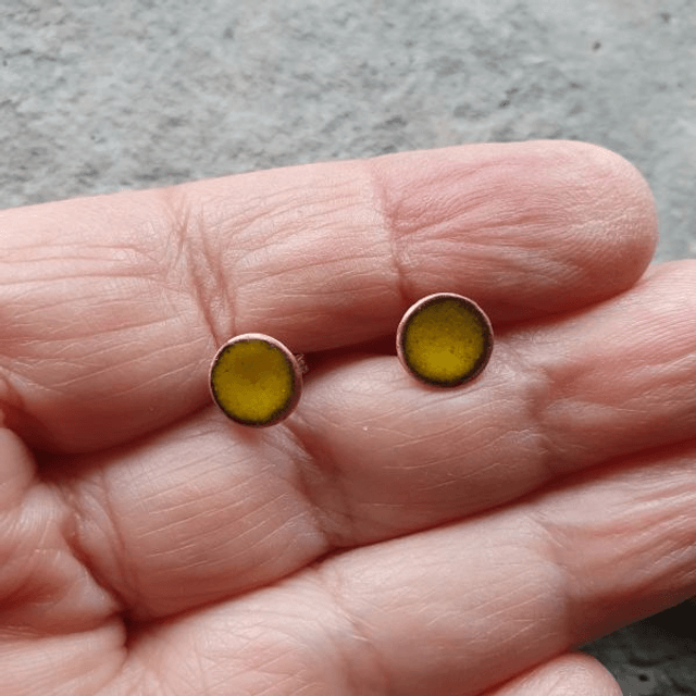 Enamel studs  - 8mm - available in mauve, mid-blue, and yellow - E001S
